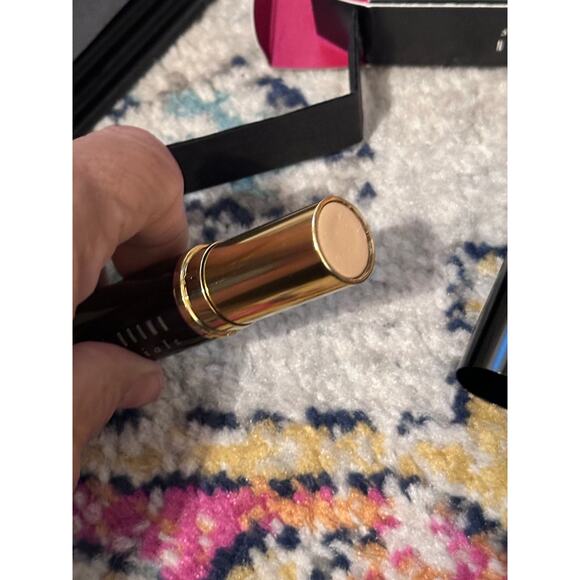 BOBBI BROWN ESSENTIALS FOUNDATION STICK SAND 2 - FULL SIZE BOXED - Picture 5 of 6